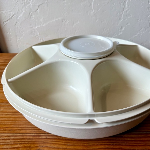 Vintage White Tupperware Relish Tray with Lid & Center Dip Bowl - Picture 5 of 14